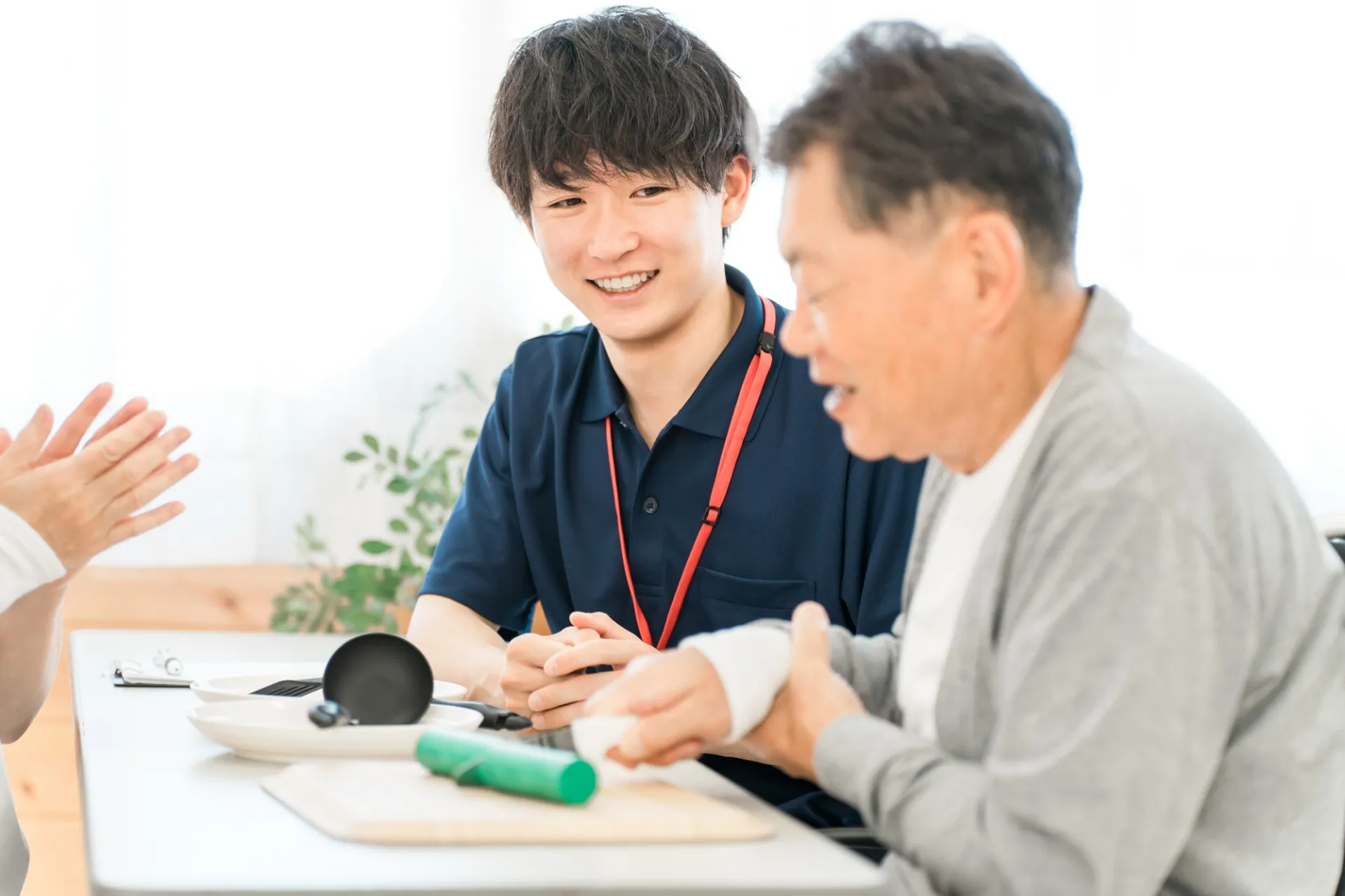 デイサービスでのセミセルフのメリットとは？