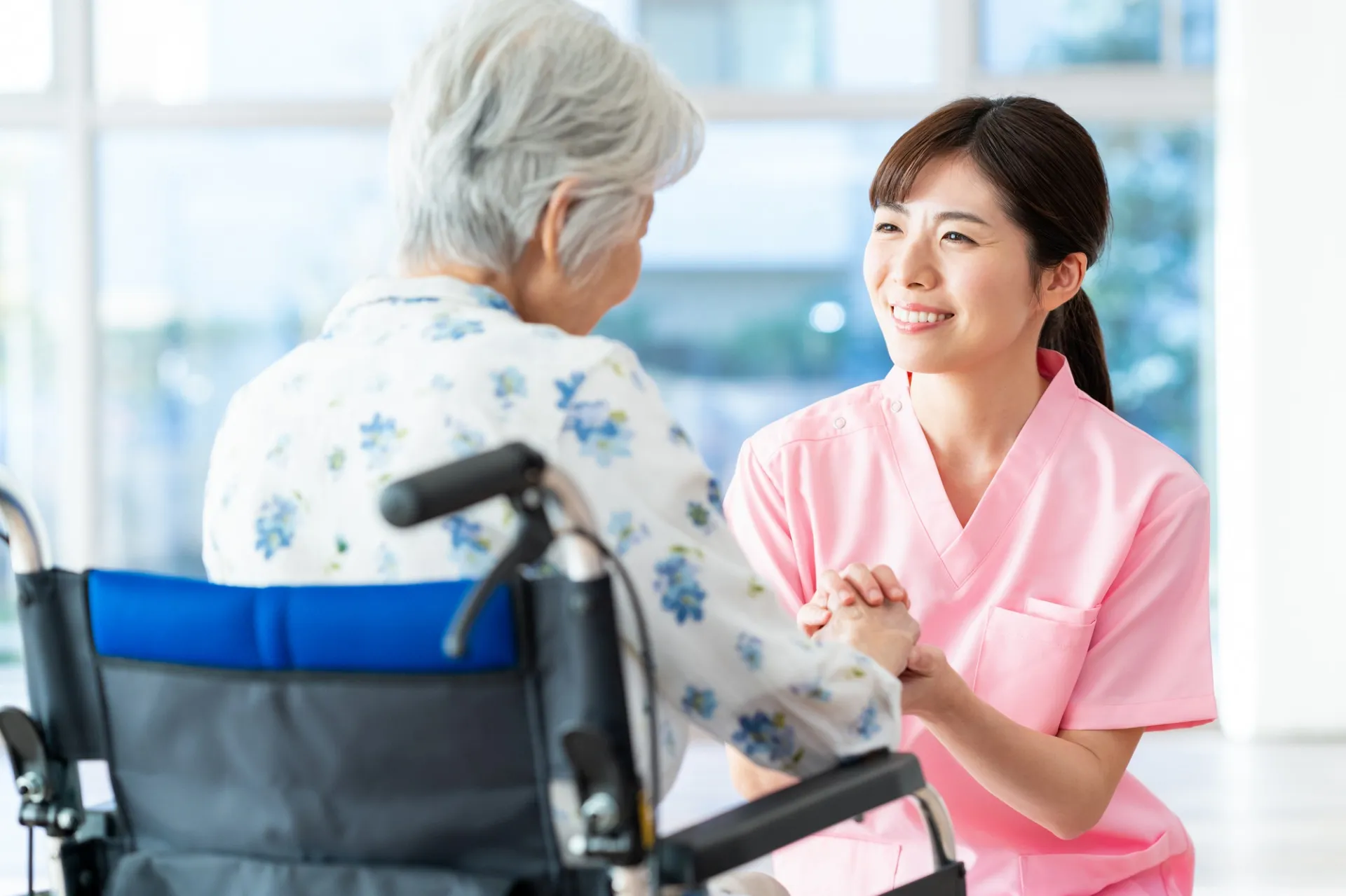 高齢者の社会的孤立に対する影響とは？